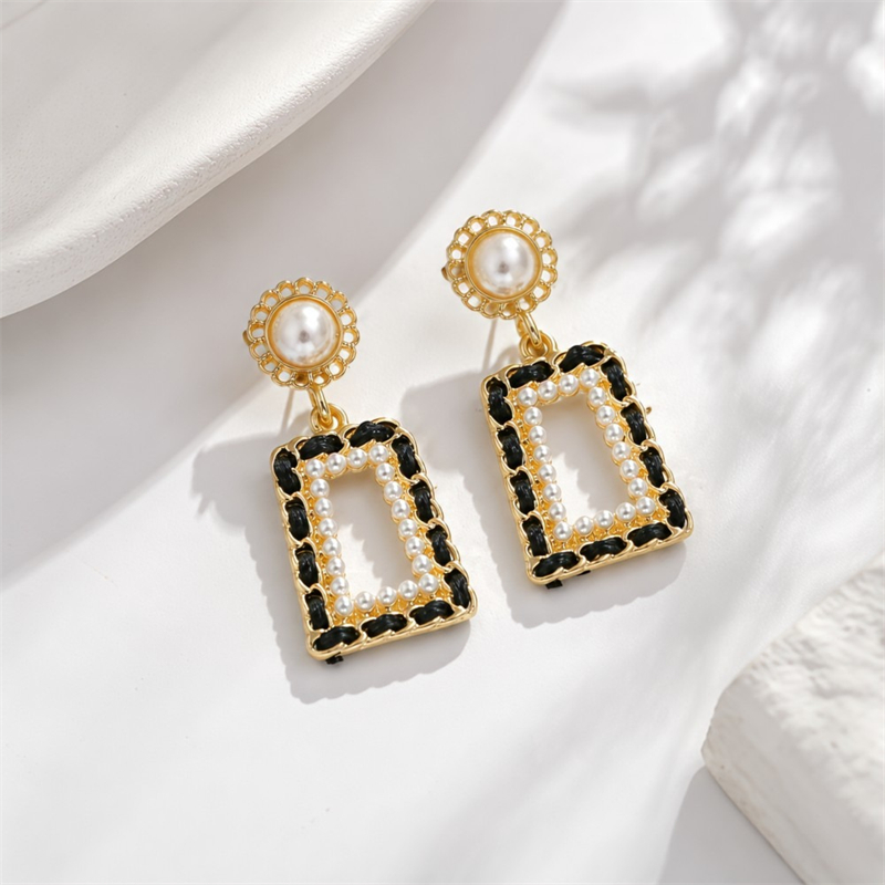 Unique Women'S Formal Wear - 925 Silver Needle Geometric Square Pearl